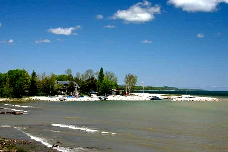 Photo 8