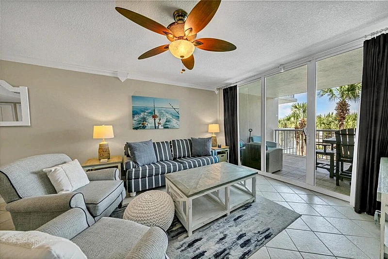 Destin West Pelican 305