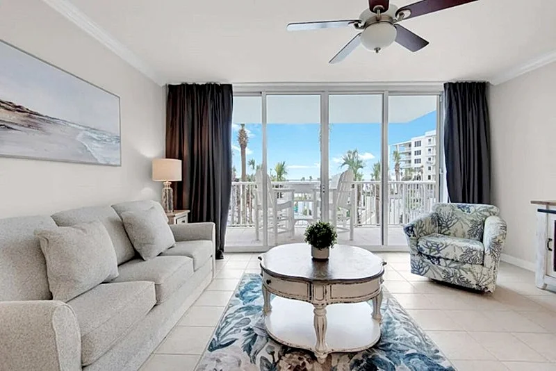 Destin West Pelican 306