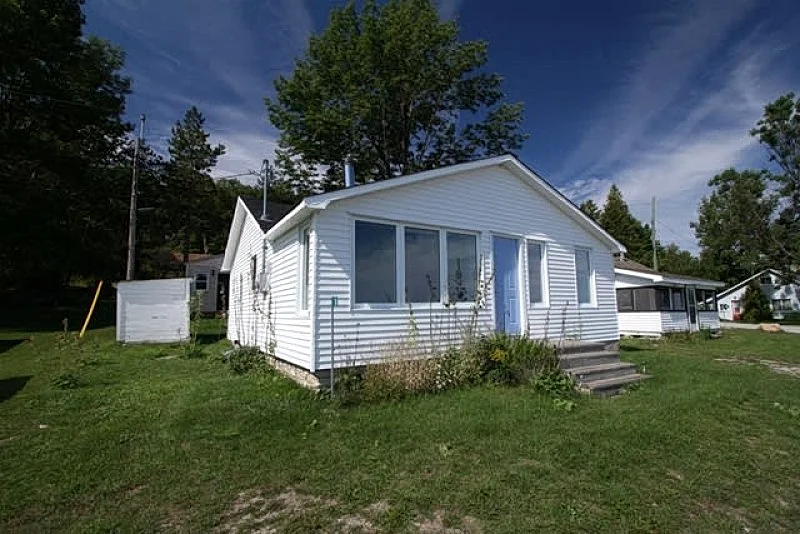 Georgian Bay Waterfront Cottage #1727 in Lion's Head
