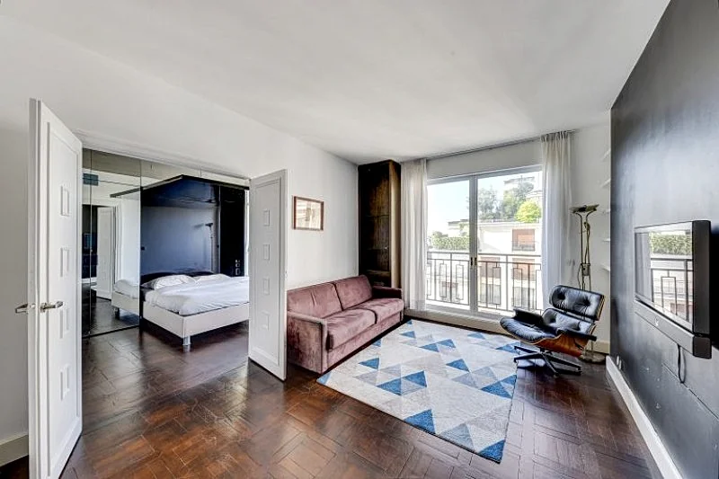 1 Bedroom Champs Elysées MONTAIGNE
