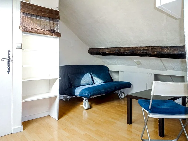 Studette Pavee – Cute small studio