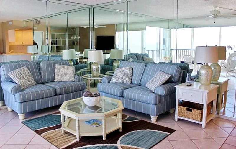 ??Direct on the #1 beach! Sunset views! Beach & Pool Open! Beach Loungers! CLEAN