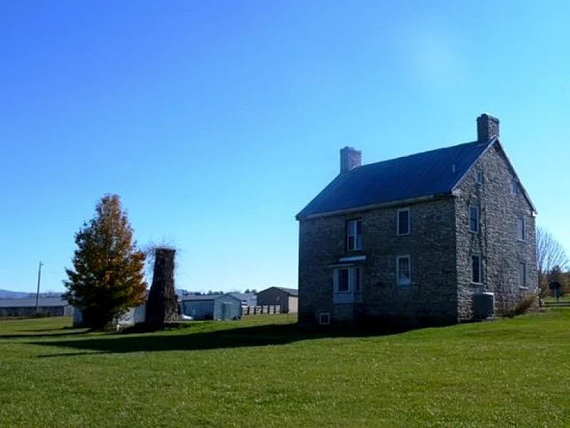 Photo 10