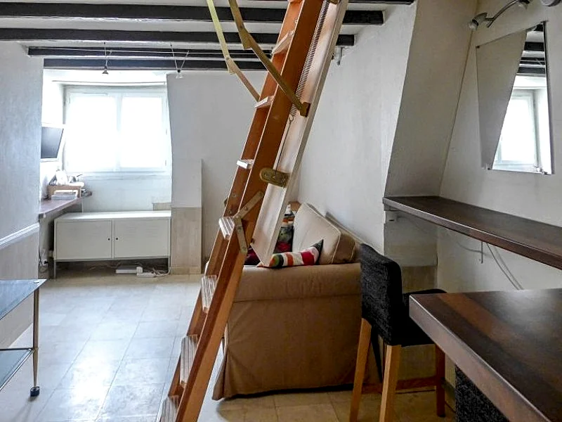 1 Bedroom Duplex le Marais GRAVILLIERS