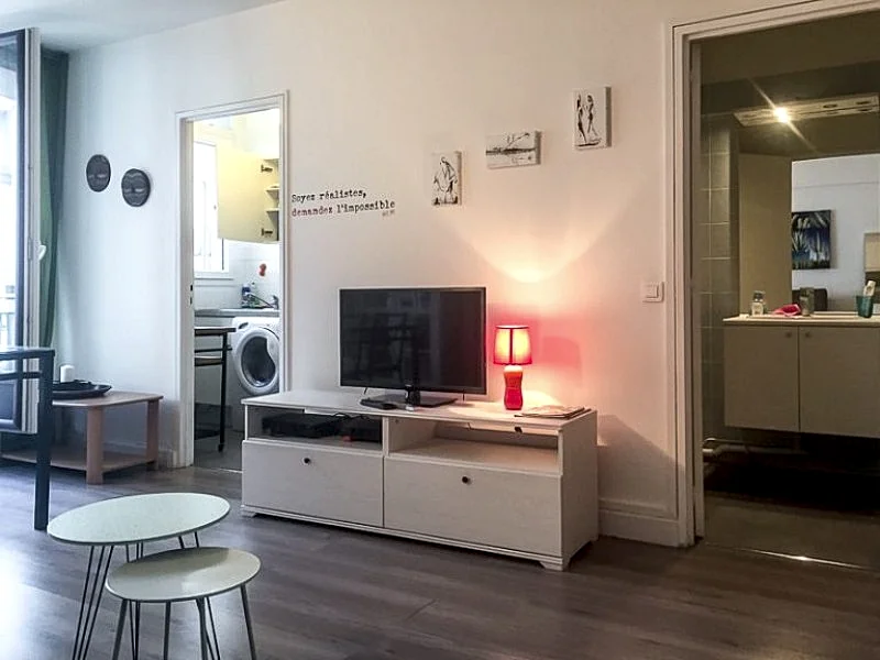 ACHILLE MARTINET 1 bedroom with Balcony in Montmartre