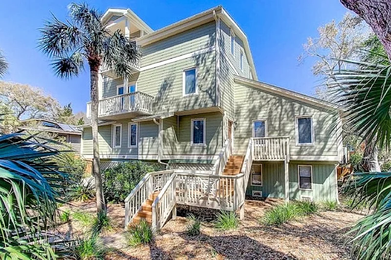 Fantastic Family Beach House with Private Pool, Golf Cart, & Elevator! $250 Vayk Gear Credit!