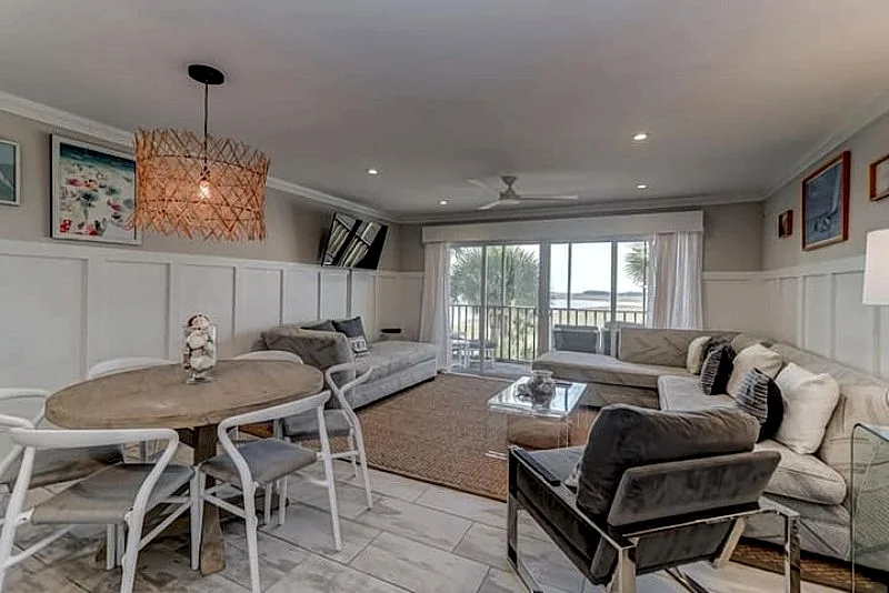 101 Mariner's Cay- Luxury Living, Community Pool, & Stunning Views!