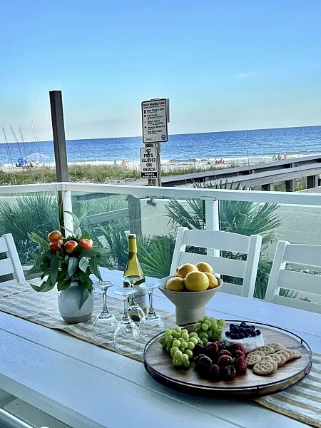 Modern, DIRECT GULFRONT, Ground floor Panoramic Views!