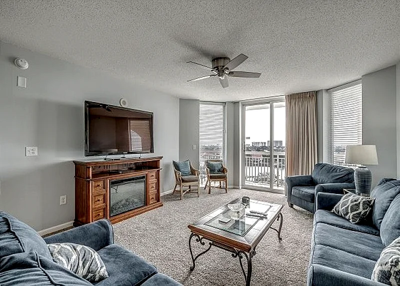 Spacious condo in Barefoot Golf Resort + FREE DAILY ACTIVITIES!