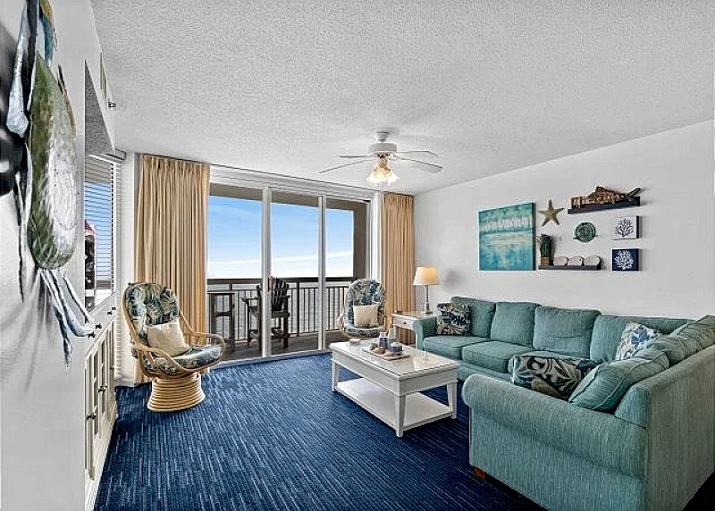 Luxury oceanfront condo - Indoor/Outdoor pools + FREE DAILY ACTIVITIES!
