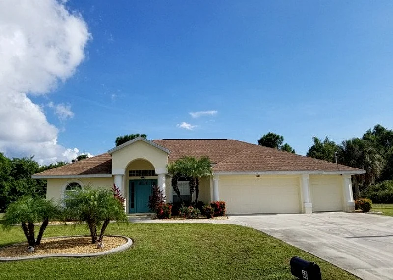 APRIL DATES AVAIL!! 3 BED/2 BATH w/POOL!!! GREAT REVIEWS! CLOSE TO BEACH!