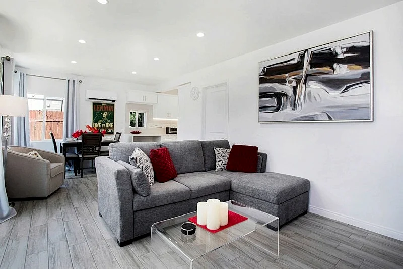 Private Ent. 1 Bedroom Guest House! Best WLA Local