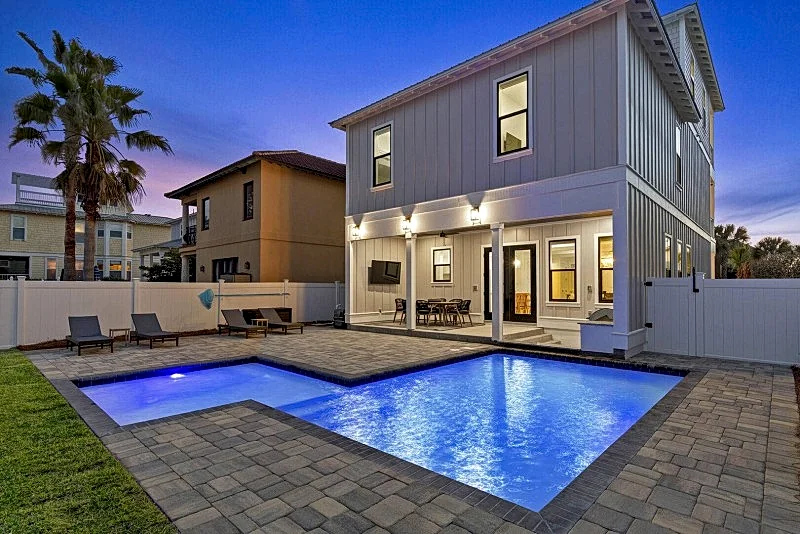 Salty Sisters | Heated Pool | Weddings | Views | Golf Cart