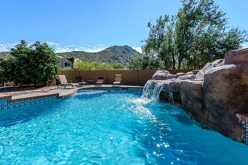 Southwest Style w/ a Modern Touch-Pool, Hot-Tub, Views in Cave Creek!