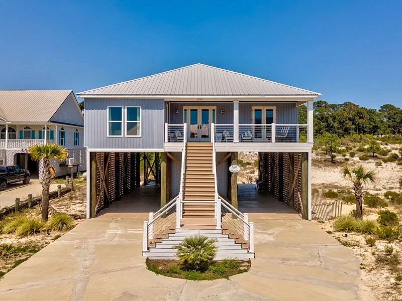 Luxurious House in Exclusive Gated Community, Close to Beach - The Periwinkle