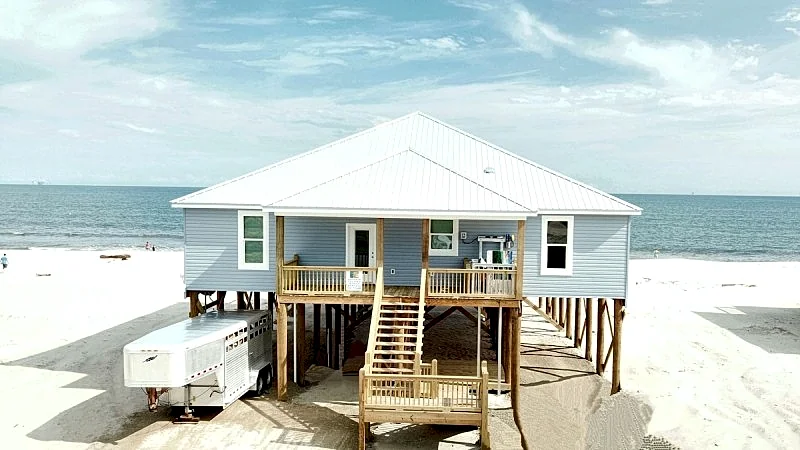 Pelican’s Perch - Beautiful 4/4, Gulf Front Custom Beach House on a through lot