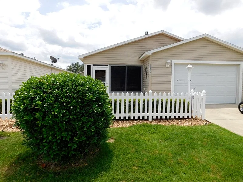 Allendale | Gorgeous 2/2 Dog-Friendly Patio Villa w/Golf Cart, BBQ, & FREE WiFi!