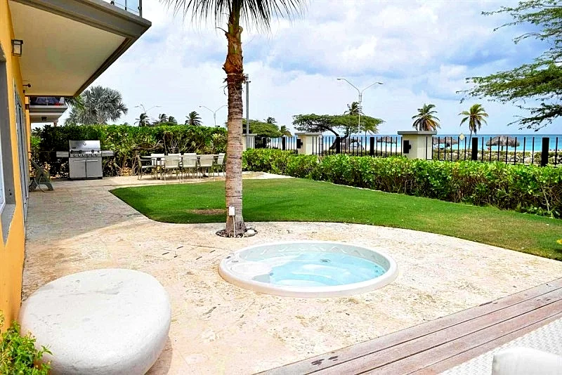 Beachfront - Grand Regency 5BR condo - BG131