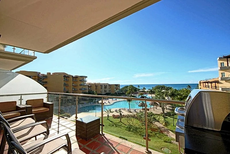 2Beachfront - Paradise View 2BR condo - A346