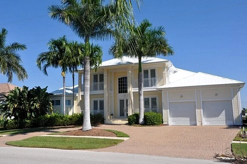 Gorgeous 3 BDR waterfront home on Marco Island.