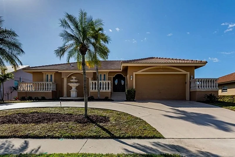 Come enjoy paradise in this 3/2 home on Marco