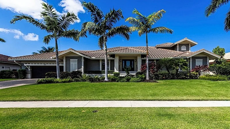 Spectacular 4 bedroom home in the Tigertail area close to beach access.
