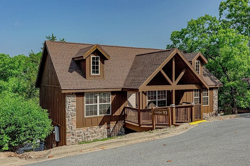 L093, 2Br Cabin, Pets, Near Pool, SEE DESC. for SUMMER SPECIAL