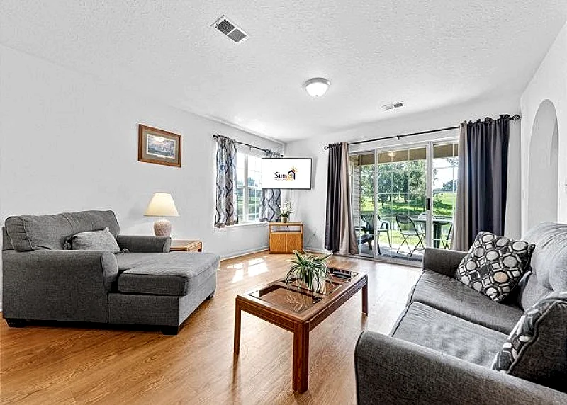 Super Cozy and Clean 2BD/2BA Condo! Minutes to Downtown Branson and Shopping!