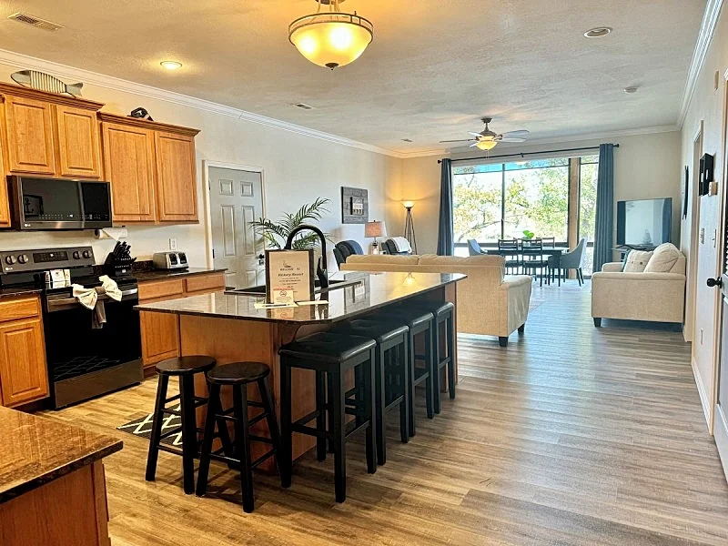 Fantastic 3BR, 3BA Condo on Table Rock Lake with Dock Access