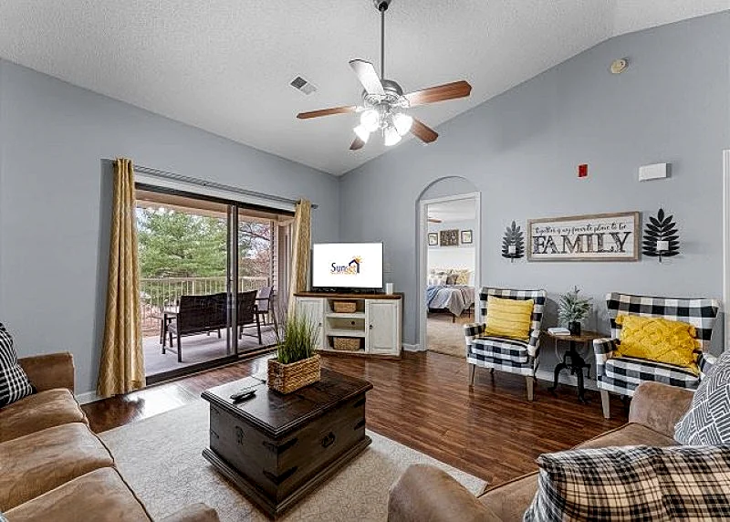 Relaxation Station 2-Bedroom Condo in the Heart of Branson