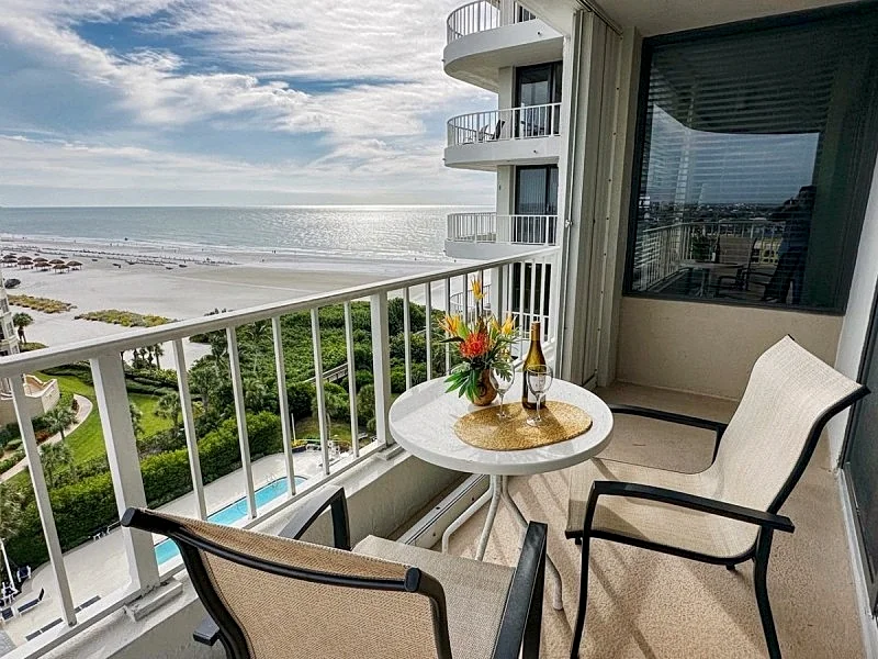 Royal Seafarer 1002, Condo On Gulf Of Mexico & The Pristine Beaches Of Marco Island
