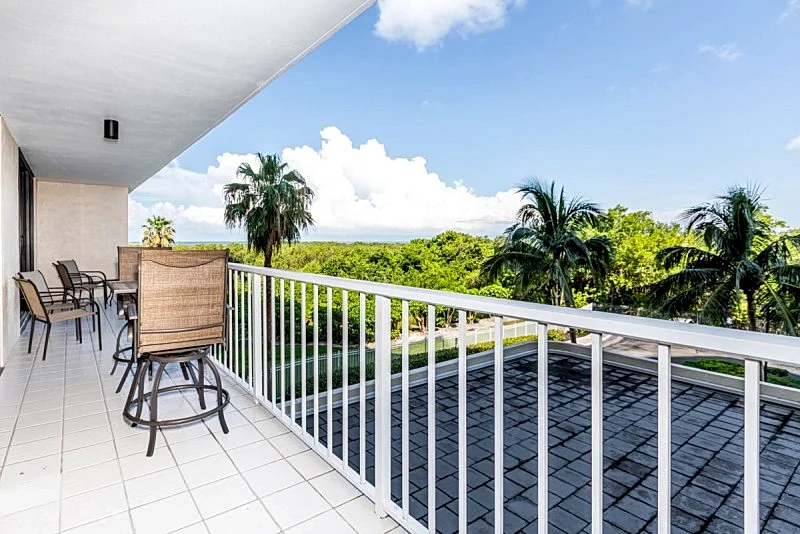 South Seas Tower 4- 310: Beautifully Updated 2-Bedroom Condo in Marco Island