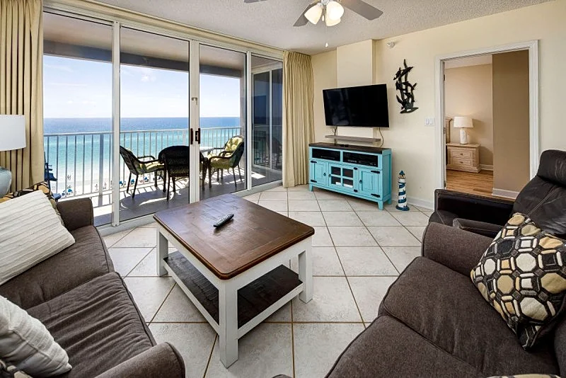 Island Princess 701: Top floor, right on beach, WiFi, Free Beach Service!