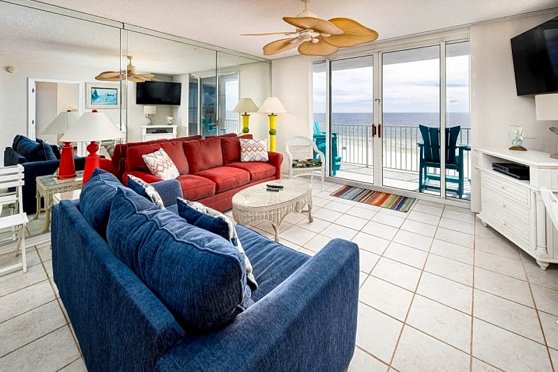 Island Princess 501: Beautiful 3 bedrooms, beach front, FREE BEACH SERVICE
