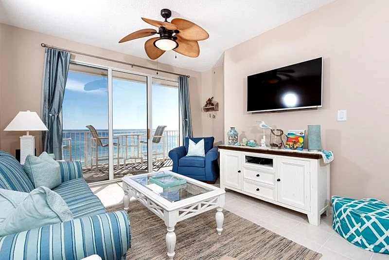 Gulf Dunes 608: beautiful 2 bedroom, BEACH FRONT - OUTSTANDING VIEWS!