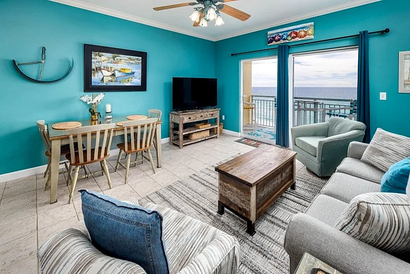 Pelican Isle 611: Come See Us This Beautiful Time Of Year! Beautiful Condo!