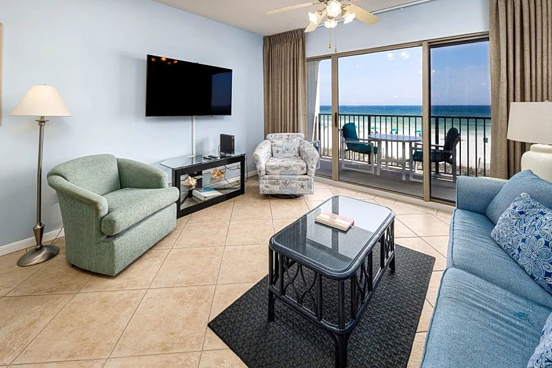 E.T.W.2005:Envision an ideal getaway in this splendid 3Br3Ba beachfront condo