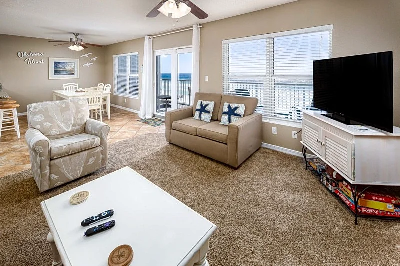 Islander 5006: 5th Floor view beach front over pool, 2 King beds, golf & more