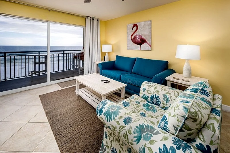 Pelican Isle 406: Take A Look! Perfect Beach Retreat with Free Beach Service!