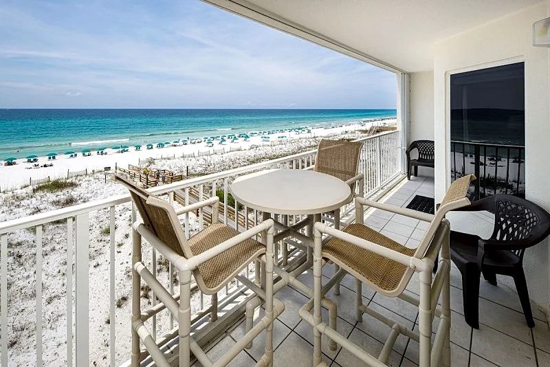 Gulf Dunes 401: Reserved Parking, Right On Beach, Free Beach Service
