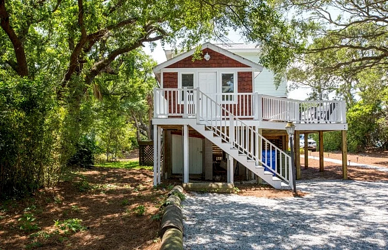 Casa Malibu - 3 Bed - 2 Bath - 1 Block from the Beach - Sleeps 8