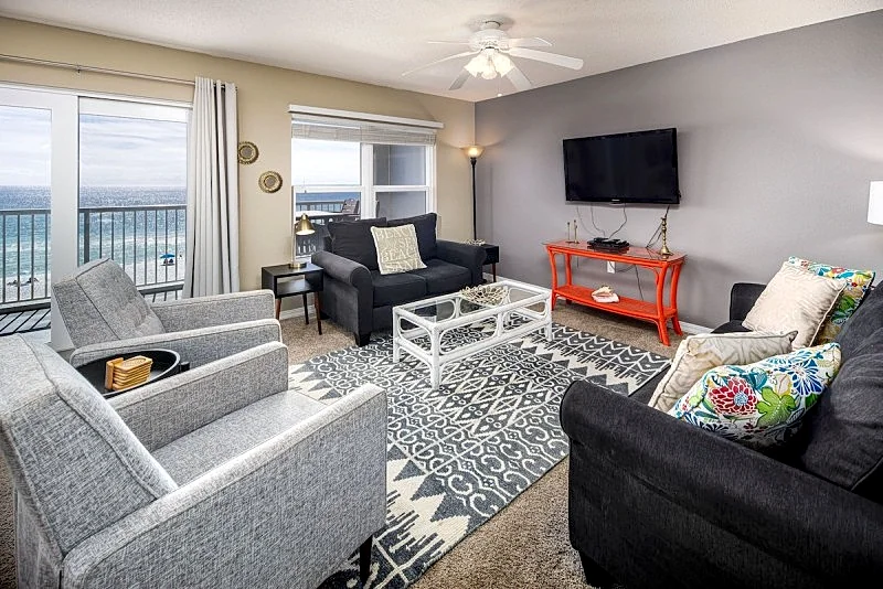 Islander 5008: *CHIC & COZY* Large private balcony,FREE golf