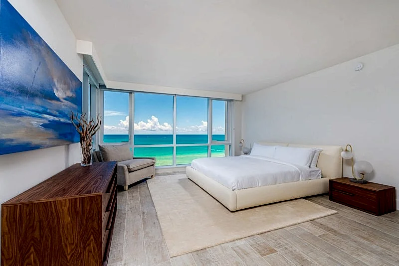 Oceanfront Private Condo at 1 Hotel & Homes-1019
