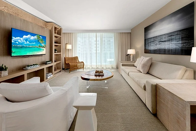 Oceanview Private Condo at 1 Hotel & Homes -1208