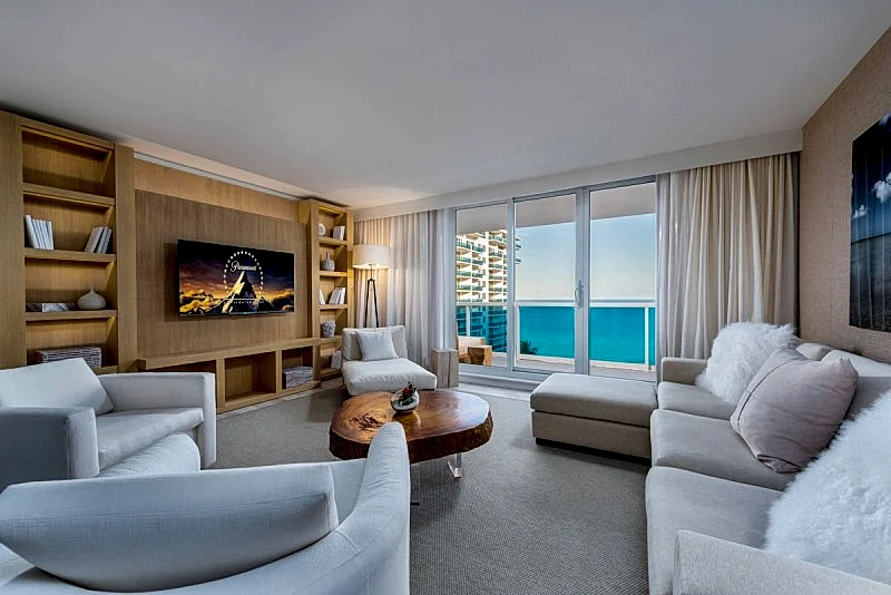 Oceanview Private Condo at 1 Hotel & Homes -1144