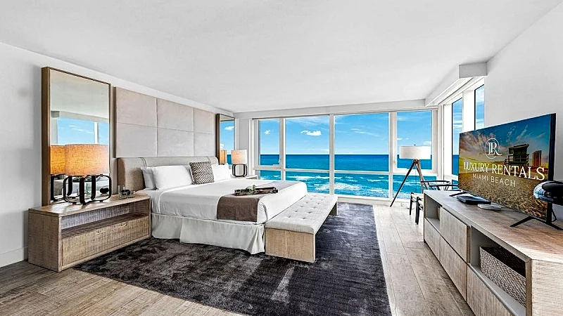 Oceanview Private Condo at 1 Hotel and Homes -1120