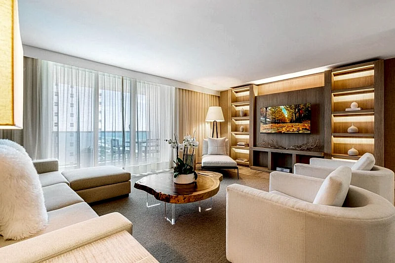 Oceanview Private Condo at 1 Hotel & Homes -1115