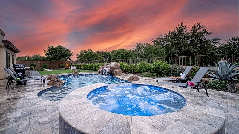 Heated Pool/Spa. NEW Putting Green. Ping Pong. Bikes. Family Fun.