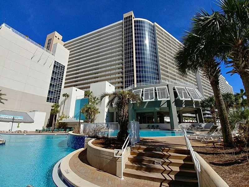 Laketown Wharf 1736- Just Remodeled Property overview